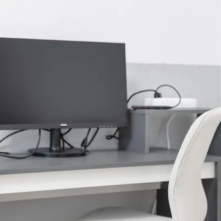 Apartamento Tolles Design, Hochwertig, Vollausstattung, 3 Zimmer, Großes Bad&gäste-wc, Große Küche, 3 X Smart Tv, 11 Min Zum Hbf *