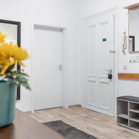 Tolles Design, Hochwertig, Vollausstattung, 3 Zimmer, Großes Bad&gäste-wc, Große Küche, 3 X Smart Tv, 11 Min Zum Hbf Apartment Duisburg