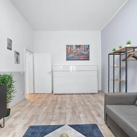 Апартаменты Tolles Design, Hochwertig, Vollausstattung, 3 Zimmer, Grosses Bad & Gaeste-wc, Grosse Kueche, 3 X Smart Tv, 11 Min Zum Hbf