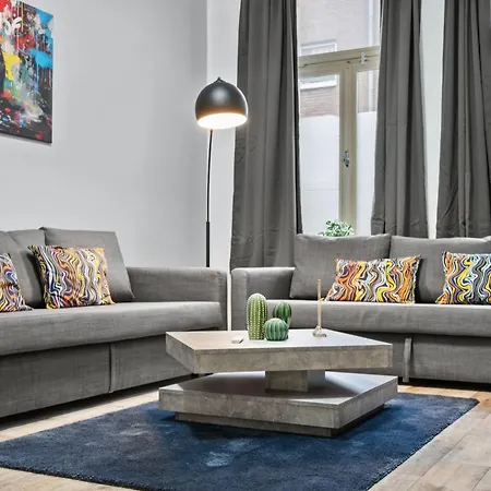 Lägenhet Tolles Design, Hochwertig, Vollausstattung, 3 Zimmer, Grosses Bad & Gaeste-wc, Grosse Kueche, 3 X Smart Tv, 11 Min Zum Hbf *