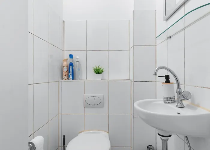 Apartamento Tolles Design, Hochwertig, Vollausstattung, 3 Zimmer, Grosses Bad & Gaeste-wc, Grosse Kueche, 3 X Smart Tv, 11 Min Zum Hbf Duisburgo