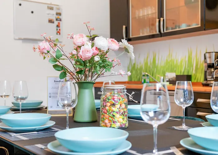 Tolles Design, Hochwertig, Vollausstattung, 3 Zimmer, Grosses Bad & Gaeste-wc, Grosse Kueche, 3 X Smart Tv, 11 Min Zum Hbf Apartamento Duisburgo